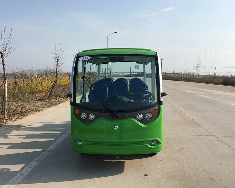 十四座電動觀光車